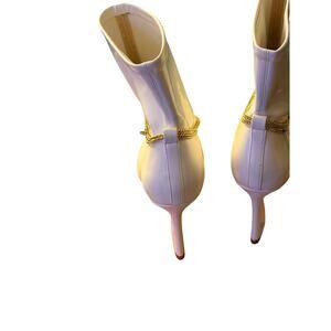 Charles White shirt heel boot